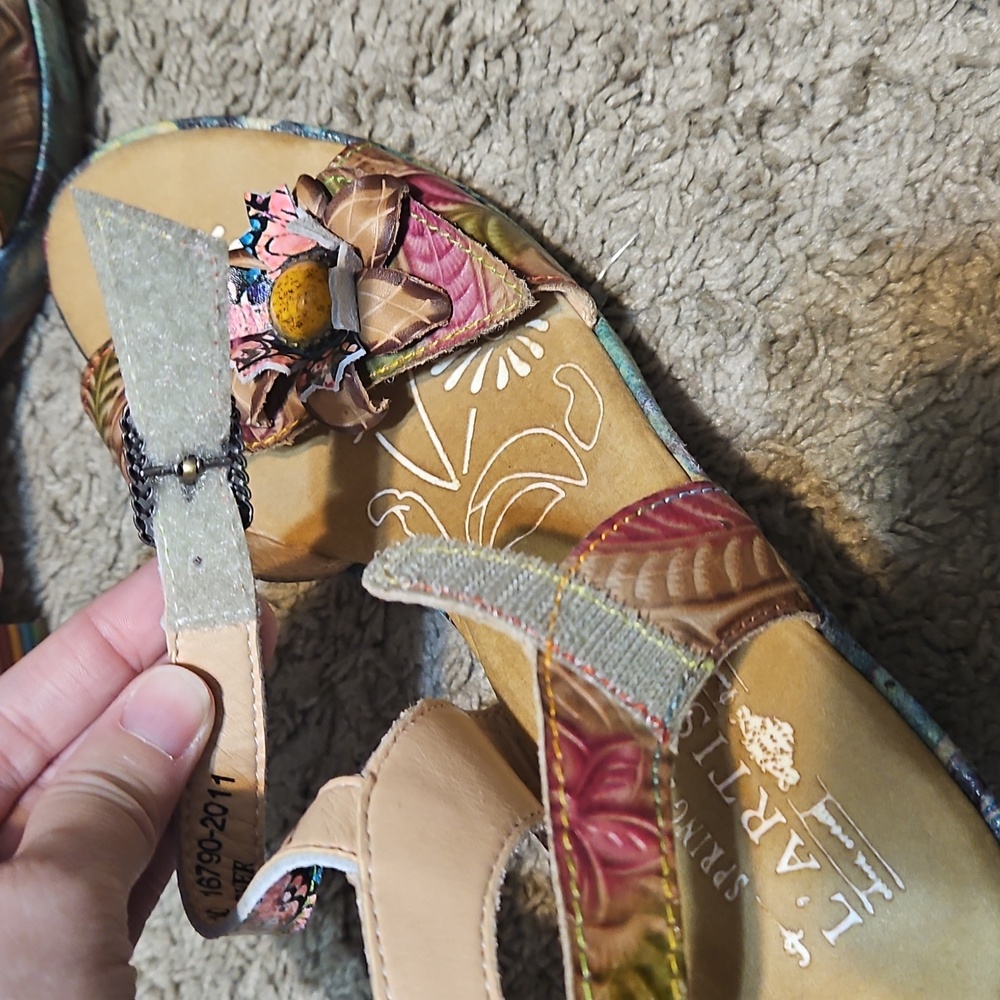 L'ARTISTE Spring Step Leilanie Slingback Leather Floral Sandals - Picture 10 of 12